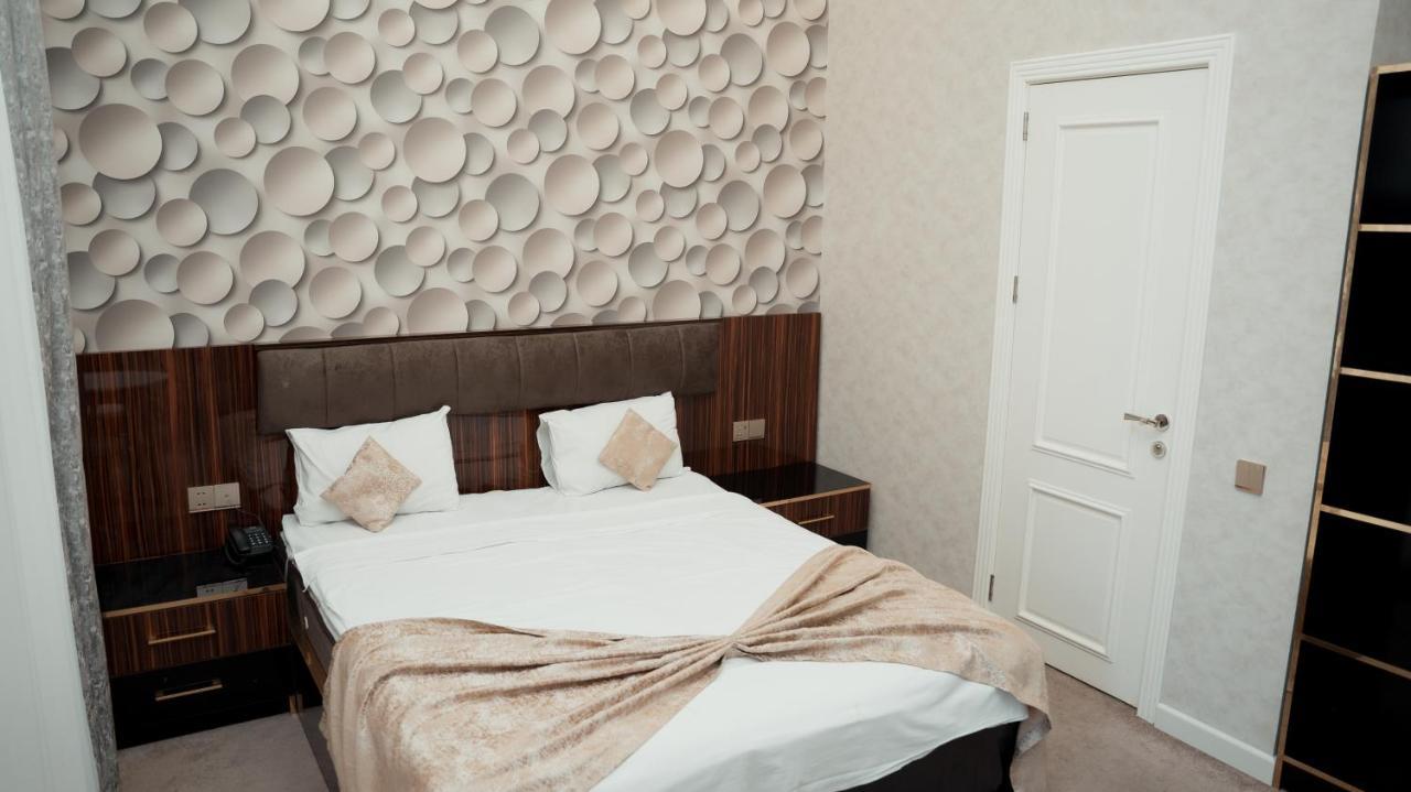 Dionis Baku Hotel Екстериор снимка